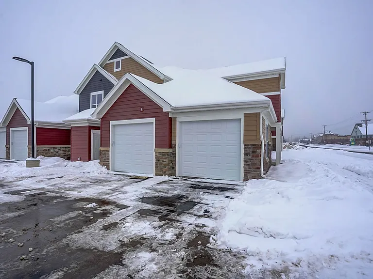 1270 Stonewood Xing — Photo 41