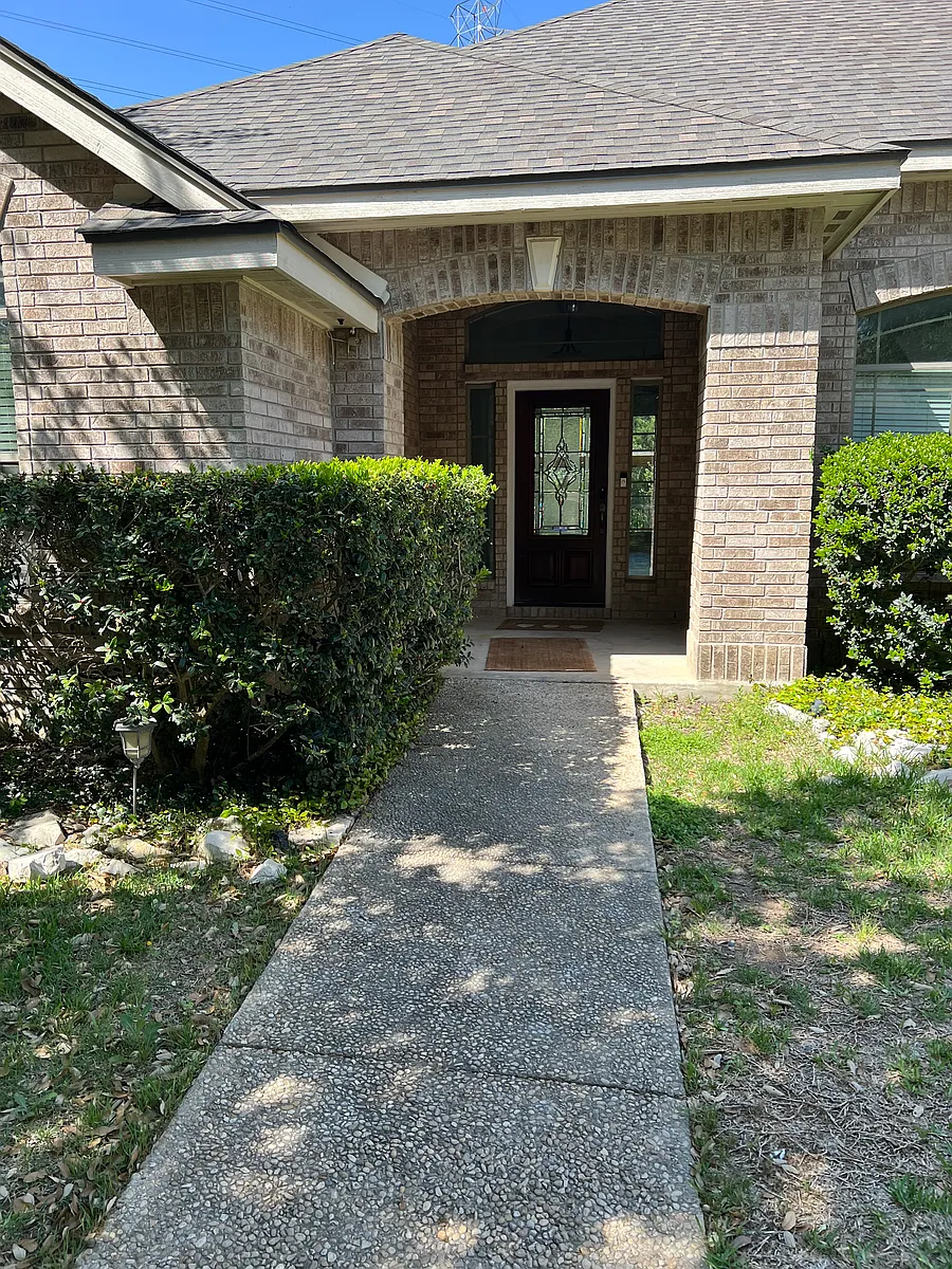 Building Photo - 20410 Wild Springs Dr