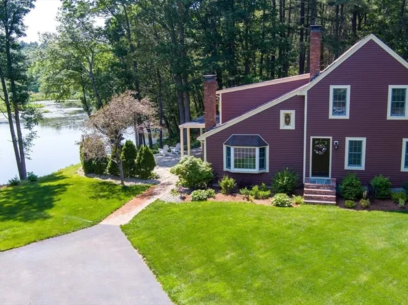 255 Ferncrest Dr, Taunton, MA 02780