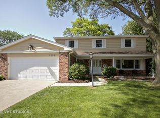 1516 E Campbell St, Arlington Heights, IL
