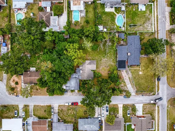 805 W 129th Ave, Tampa, FL 33612