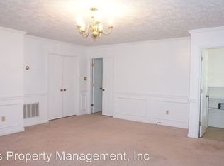 2050 Graham Rd, Fayetteville, NC 28304