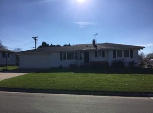 2806 14th St, Monroe, WI 53566