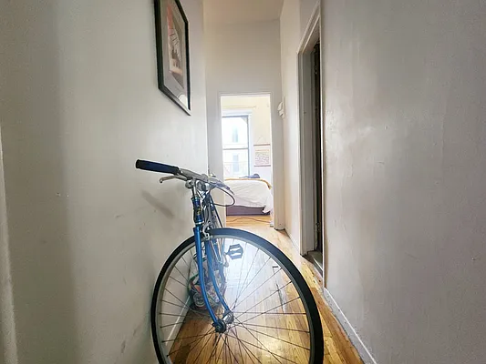 Rented by RELEASE NY | media 12