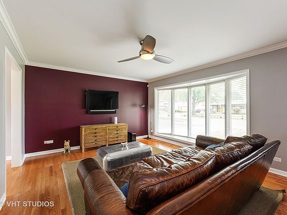 2nd image of 2148 Eastview Dr