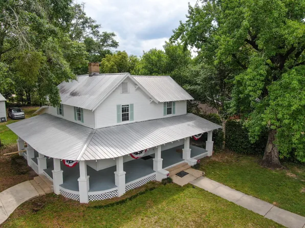 254 Clay St, Defuniak Springs, FL 32435