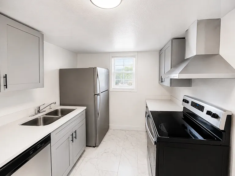2751 L B McLeod Rd #C — Photo 5