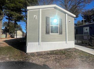 47 Scotch Dr, Hobart, IN 46342