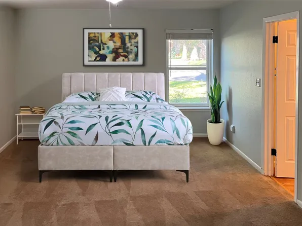1215 Johnson St, Benbrook, TX 76126