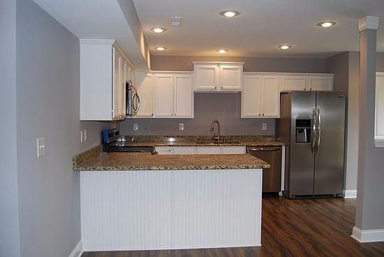 5th image of 854 Melanie Ln