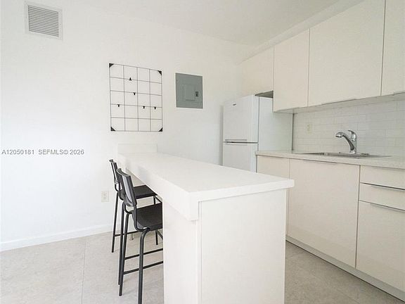 5th image of 3676 Oak Ave APT 6