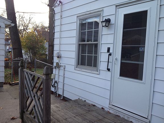 Side door