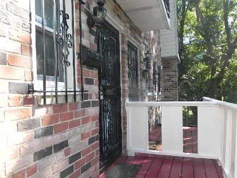 2nd image of 271 Beach 16 St #16