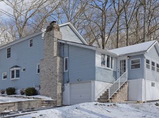 2 Whaleback Waddy, Denville, NJ 07834