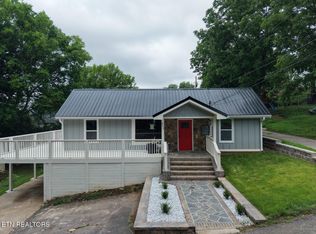 311 1/2 E 1st Ave, Lenoir City, TN 37771