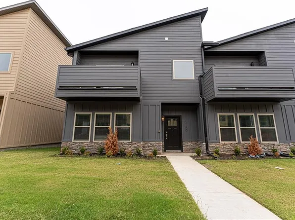 2180 W Million Ln, Fayetteville, AR 72704