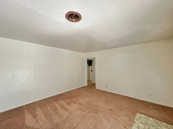 4th image of 1411 Missouri Ave