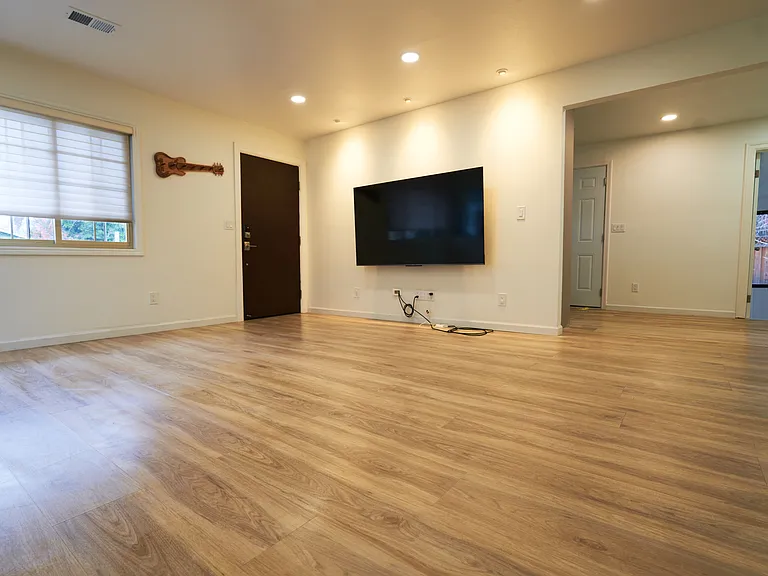 2602 Cabrillo Ave — Photo 4