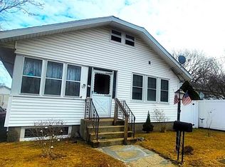 122 Harrington Ave, Warwick, RI 02888