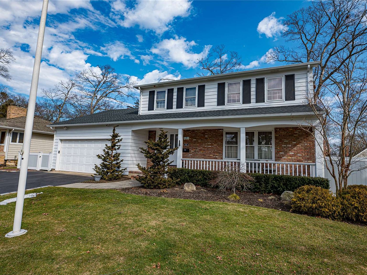 328 S Erie Avenue, Lindenhurst, NY 11757 Zillow