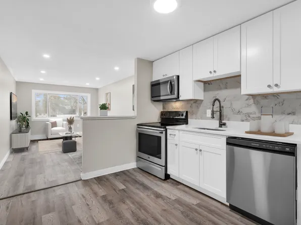 150 2nd St APT 205, Framingham, MA 01702