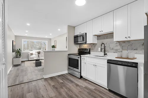 150 2nd St #205 Photo 1