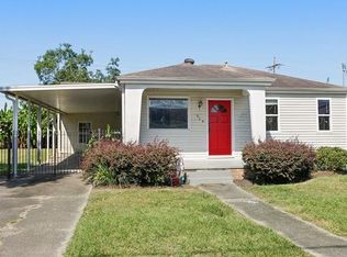 93 E Claiborne Sq, Chalmette, LA 70043