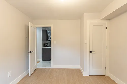 Floor plan 3BR - 2 BATH - Washer-Dryer - Granite
