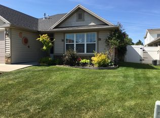 1615 W Royal Ridge St, Roy, UT 84067