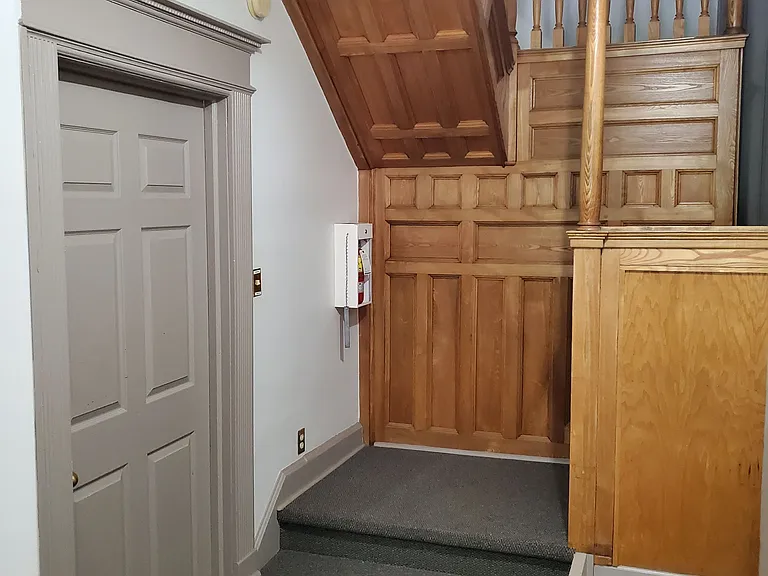 540 Gilmour St #1 — Photo 2