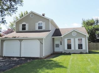 420 Woodhollow Ln, Bartlett, IL 60103