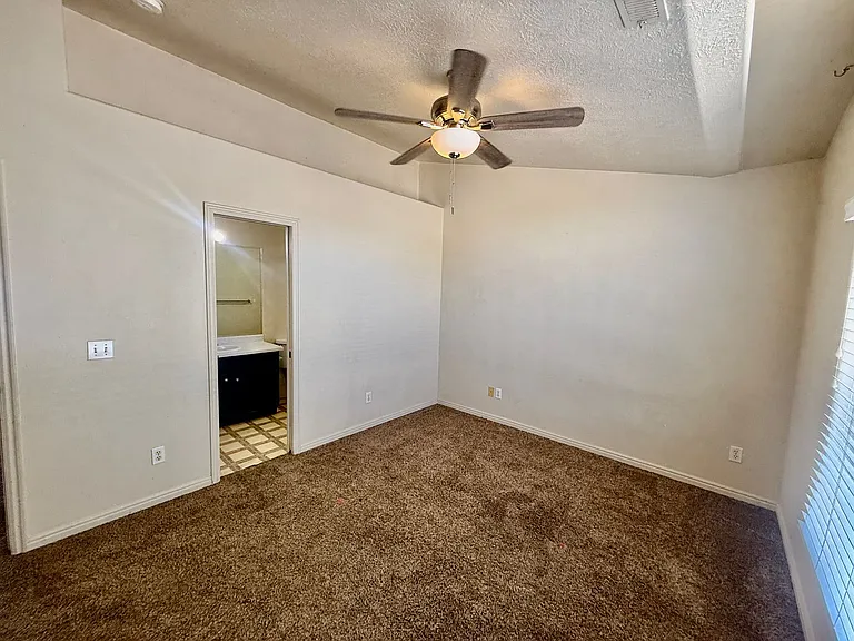 640 N 2720 E #1 — Photo 12