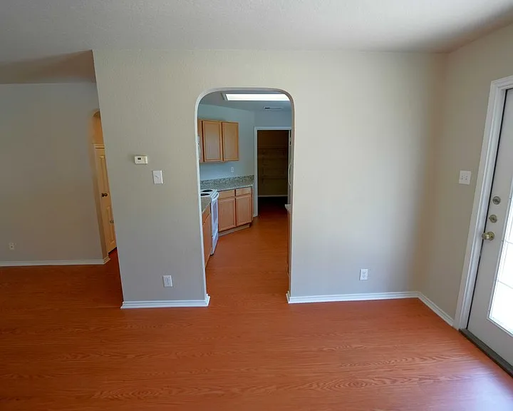 117 Angus Way — Photo 9