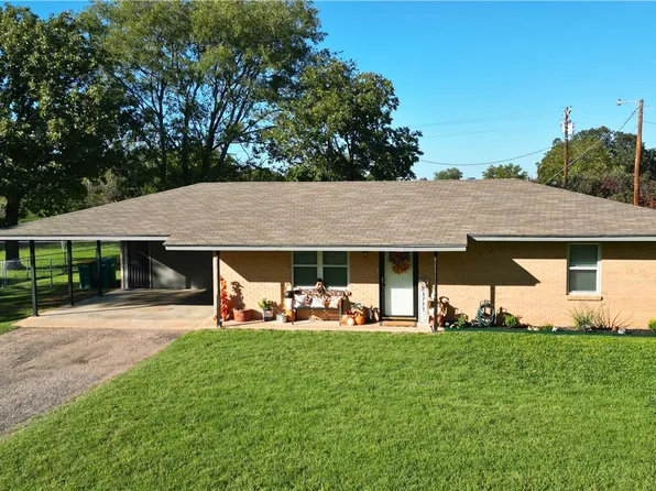 209 Ash Dr, Gatesville, TX 76528