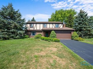 2014 Inglewood Rd, Holland, OH 43528