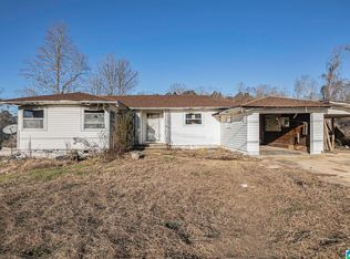 1075 S Main St, Graysville, AL 35073