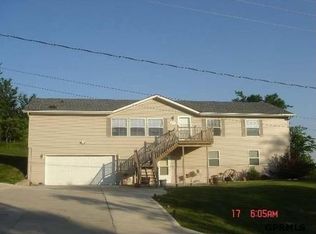 9405 Talmadge Rd, Plattsmouth, NE 68048