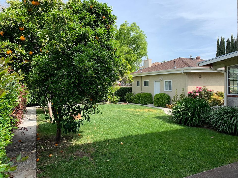2nd image of 20875 Hanford Dr