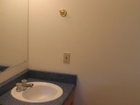 5th image of 1300 N Brooklane St #2