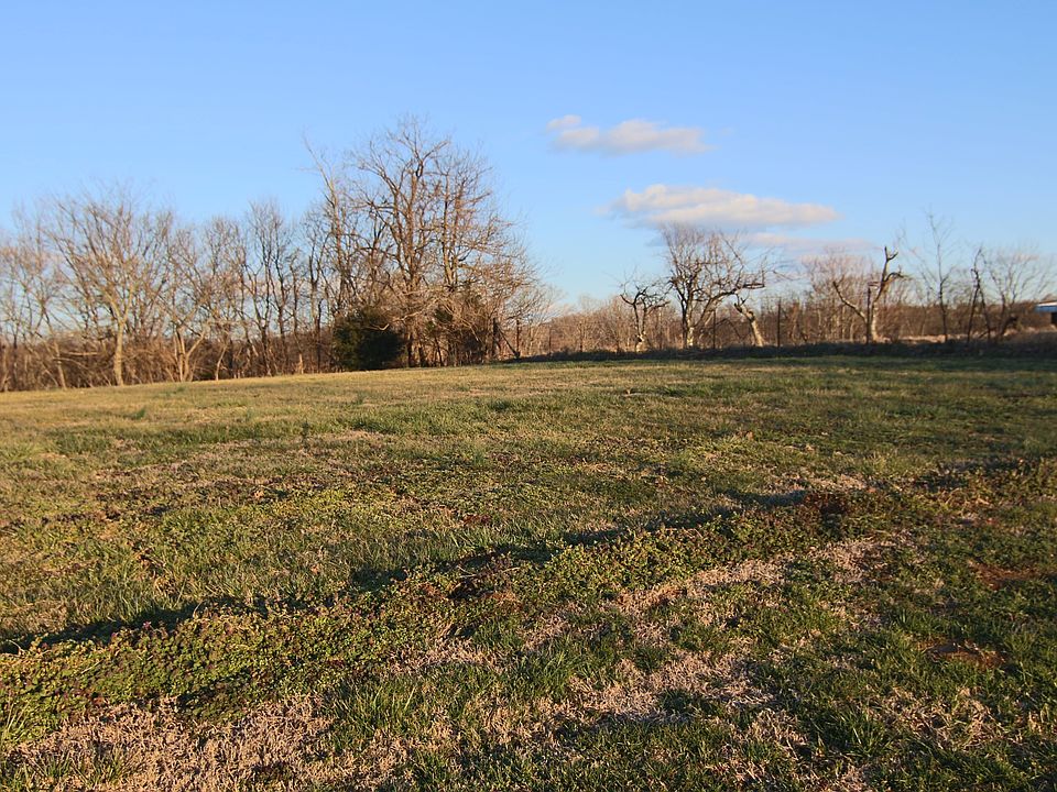 2nd image of 839 Dry Creek Rd