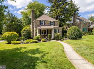 300 Cherry Ln, Glenside, PA 19038