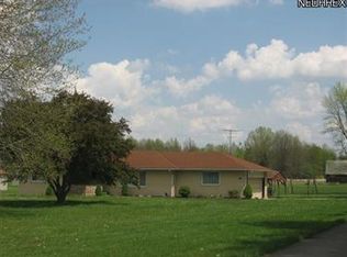 4898 Corey Hunt Rd, Bristolville, OH 44402