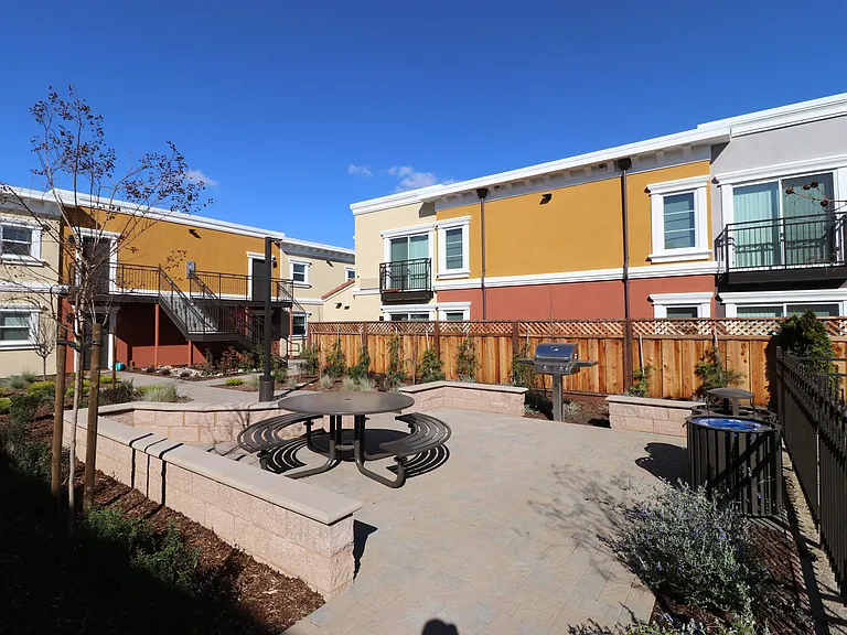 Ramblewood Apartments — Photo 24