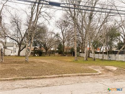 E Wallace St, Gonzales, TX, 78629