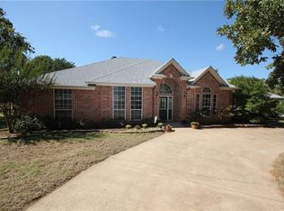 300 Hoover Rd, Burleson, TX 76028