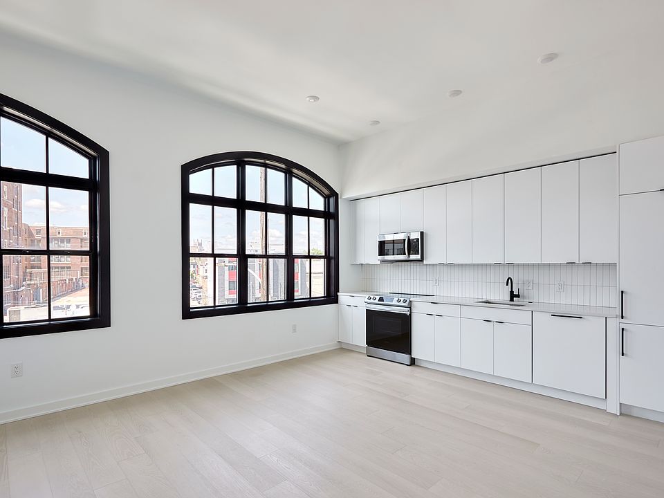 1st image of 2525 Frankford Ave #3