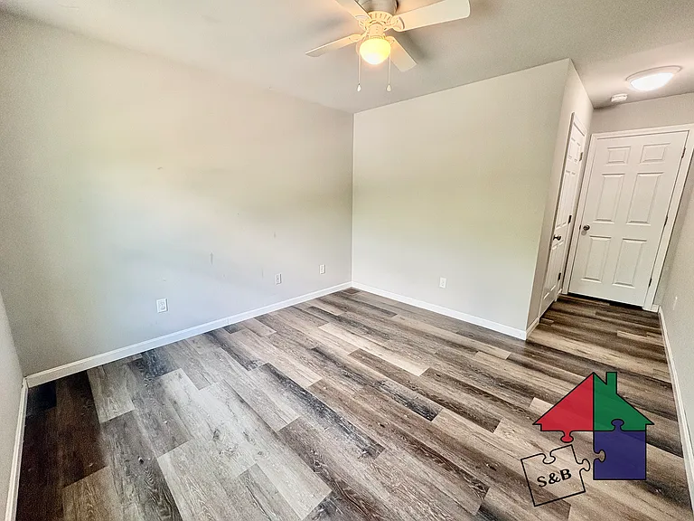 55 Southerberry Dr #105 — Photo 14