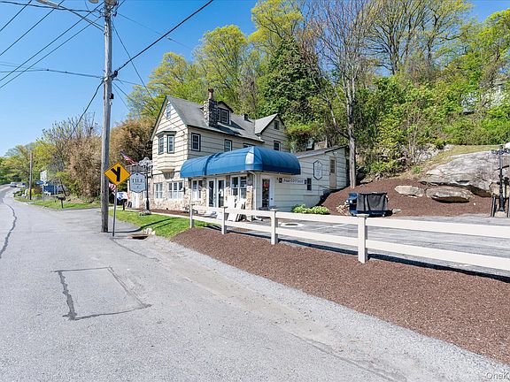 5th image of 544 Route 6