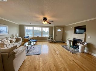 312 SE Inlet Ave, Lincoln City, OR 97367