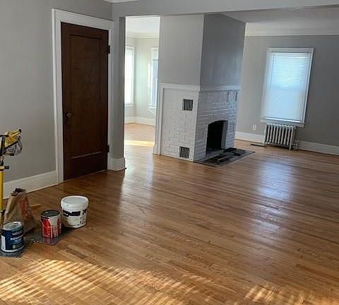 5th image of 421 Crawford Ave